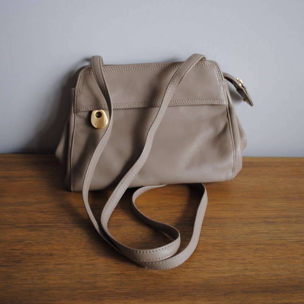 Vintage Liz Claiborne Leather Co Crossbody Bag – Beige Genuine Leather